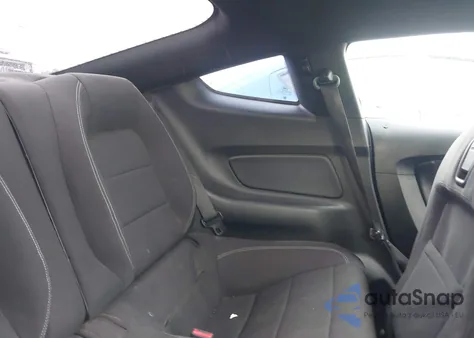 2015 Ford Mustang V6 из США, поврежденный, VIN 1FA6P8AM8F5329617